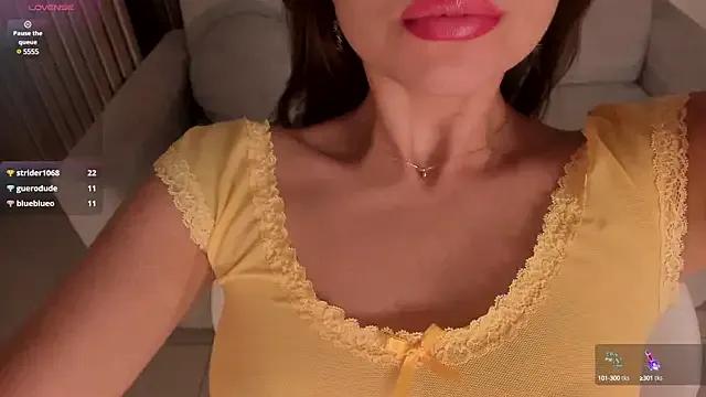 NaomiSainz on StripChat