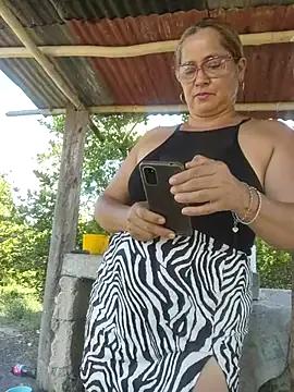 natally_ross21 on StripChat