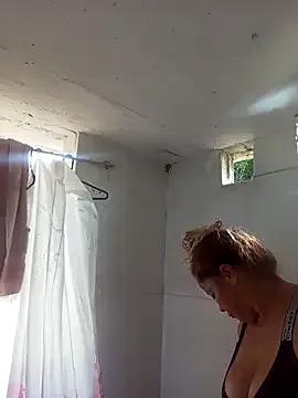 natally_ross21 on StripChat