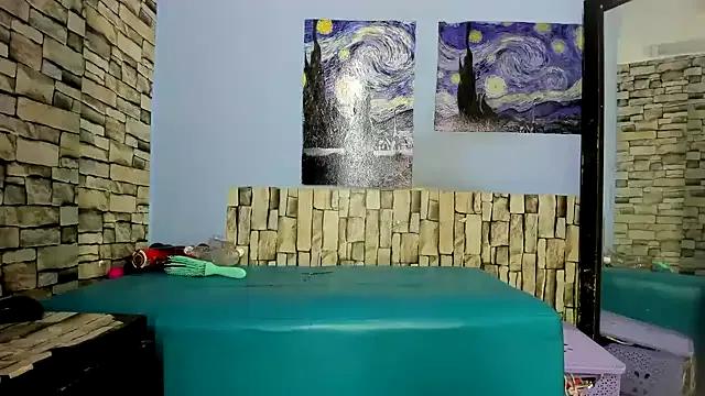 Natalycarter on StripChat