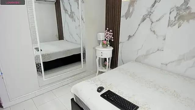 nathaliamiller on StripChat