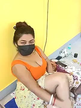 Naughty-Chaaya on StripChat