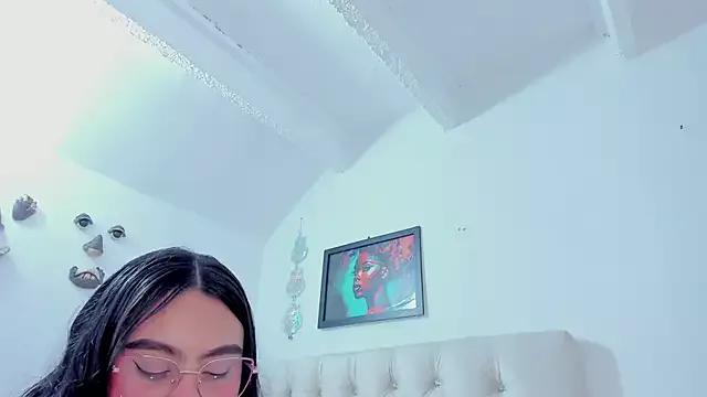 NayaWayne on StripChat