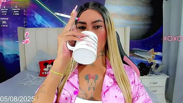 Nella_Dolls on StripChat