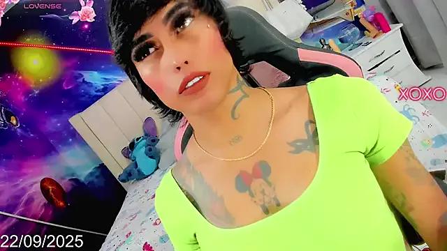 Nella_Dolls on StripChat