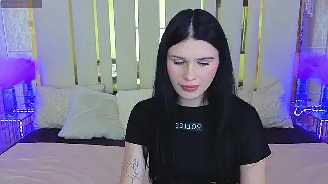 Neyla_Charm on StripChat