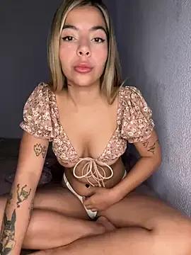 Freechat ninfsexy on StripChat