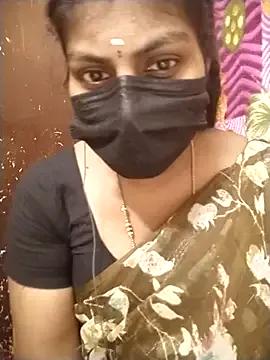 Nithiila on StripChat