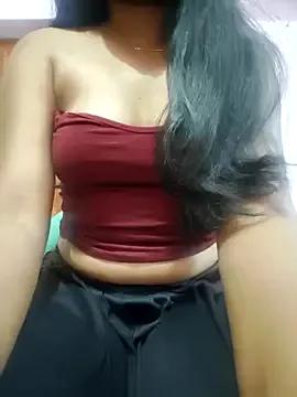 Noghtygirl on StripChat