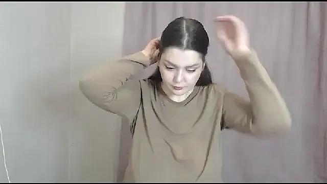 ohhhMie on StripChat