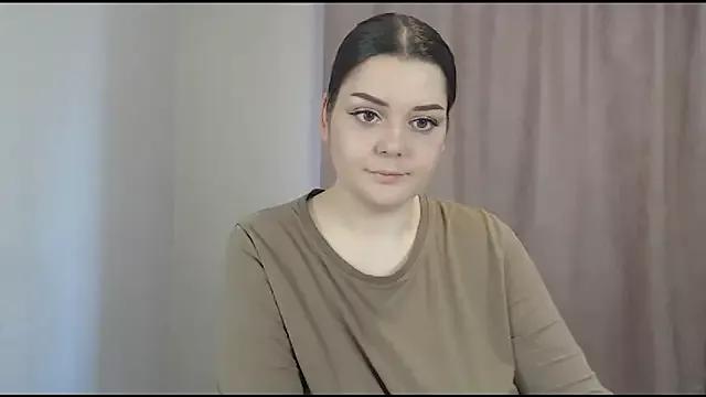 ohhhMie on StripChat