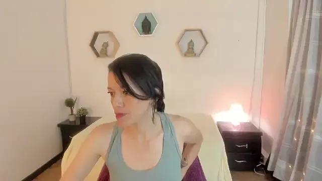 Paloma_victory on StripChat