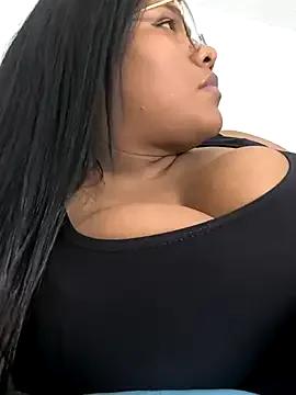 paola091 on StripChat