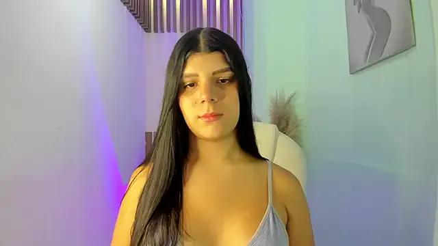PauliinaBelle_ on StripChat