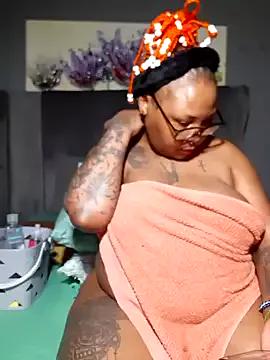 Freechat PearlSexxy69 on StripChat