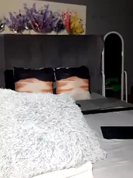 Freechat PearlSexxy69 on StripChat