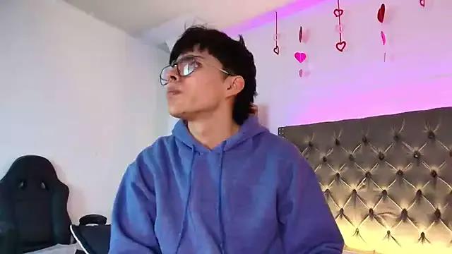 Freechat PepperTwink on StripChat