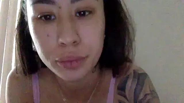 pinkybaby444 on StripChat