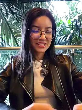 Freechat Pretty_roxxyy on StripChat