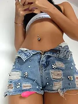 Freechat Pretty_roxxyy on StripChat