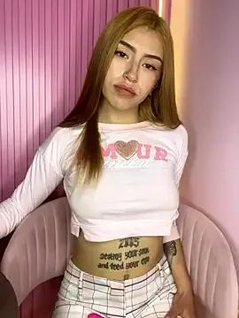 PrettyAshley_ on StripChat