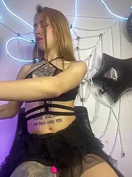 PrettyAshley_ on StripChat