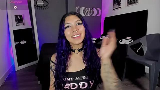 Raven_Witch_ on StripChat