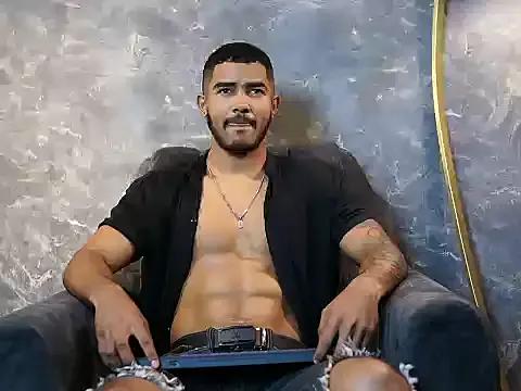 Reik_Vonn on StripChat