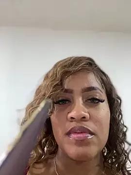 riri_brunnete on StripChat