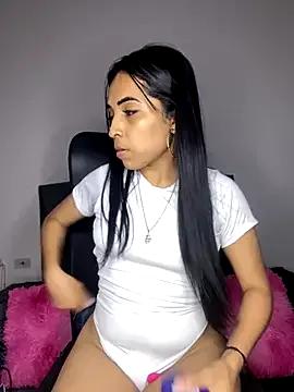 Rosa_25x on StripChat