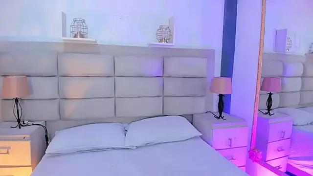 RoseCassie on StripChat