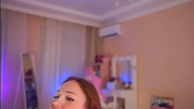 RosyEmily on StripChat