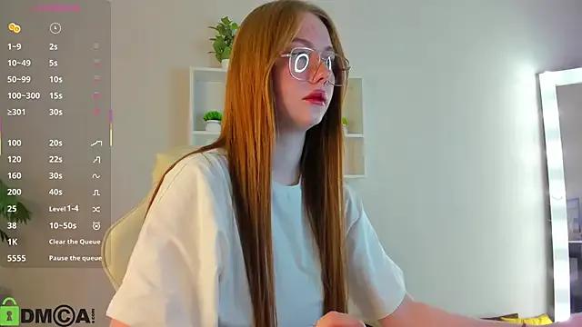 Roxy_Sunnny on StripChat