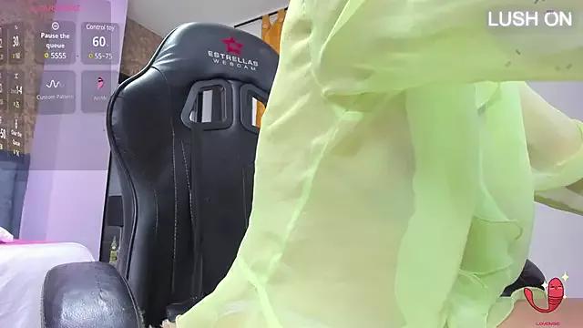 samarha_xue on StripChat