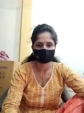 sexxyradha on StripChat