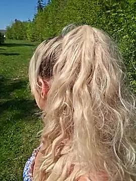 Sexy_Sparkling_ on StripChat