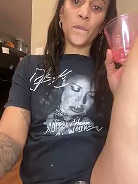 Shuggabutt on StripChat