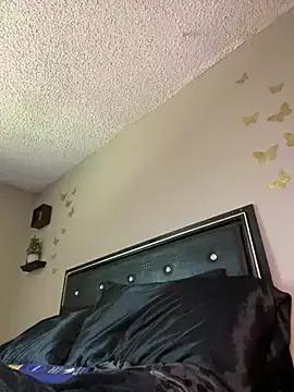 Shuggabutt on StripChat