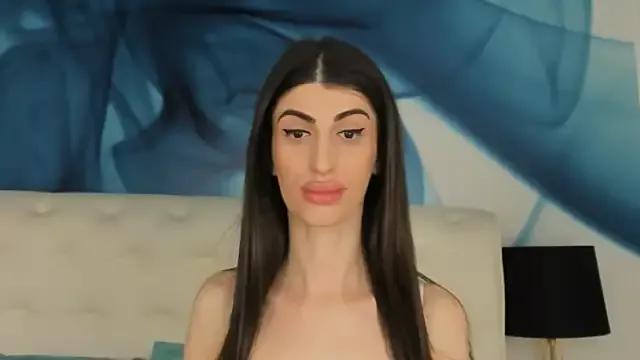 Freechat SkinnyDolly on StripChat