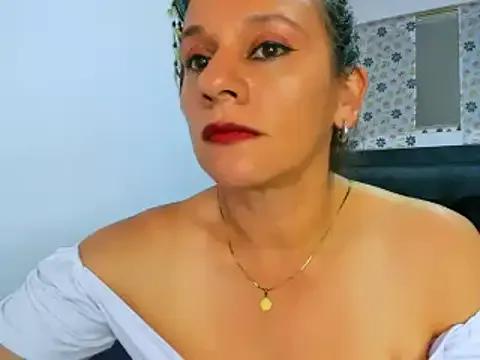 sofi_saliva2511 on StripChat