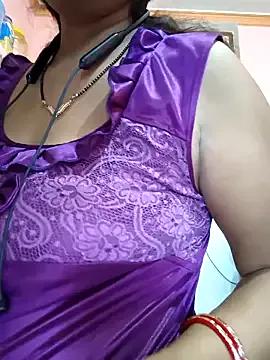 Sonalihot_ on StripChat