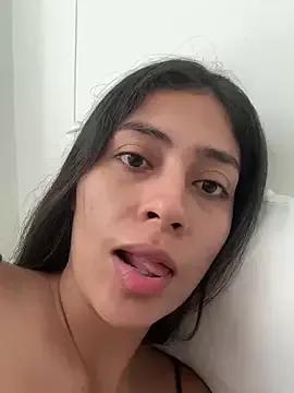 Sophie__Foxxx on StripChat