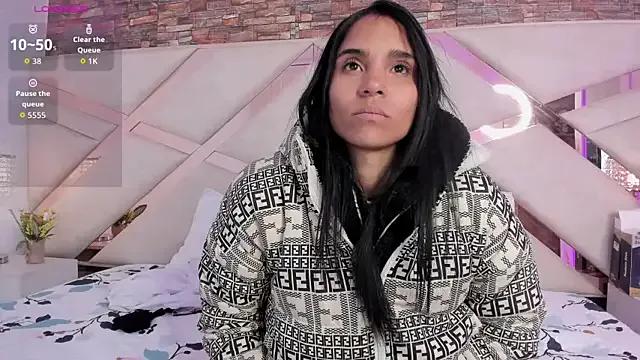 sophie_pariss on StripChat