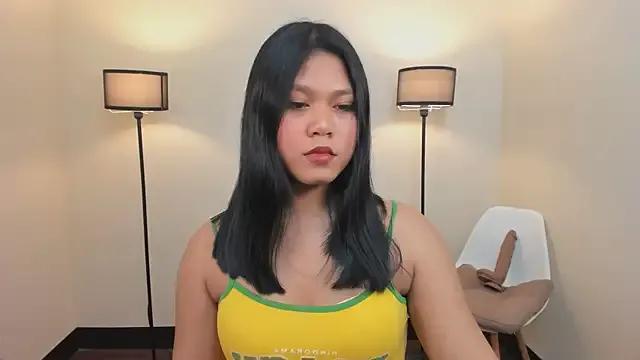 SpicyAlyssa69 on StripChat