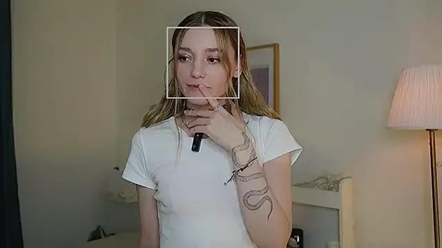 StarryMary on StripChat