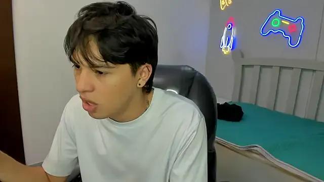 Freechat StiwenTwink on StripChat