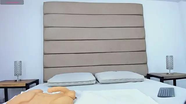 Freechat susan_elliot on StripChat