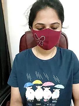 Private Suvosri on StripChat