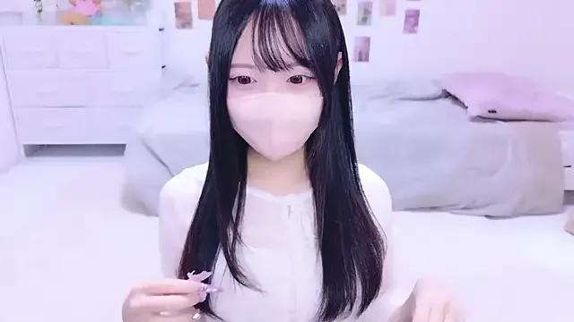 Suzu_ch_xx on StripChat