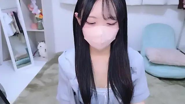 Suzu_ch_xx on StripChat